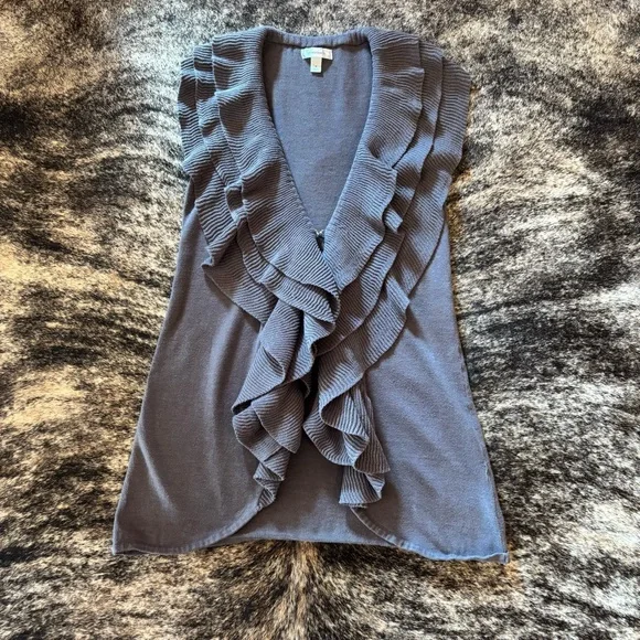 Dressbarn Gray Ruffle Vest Size Medium, Cotton Blend - Picture 2 of 12